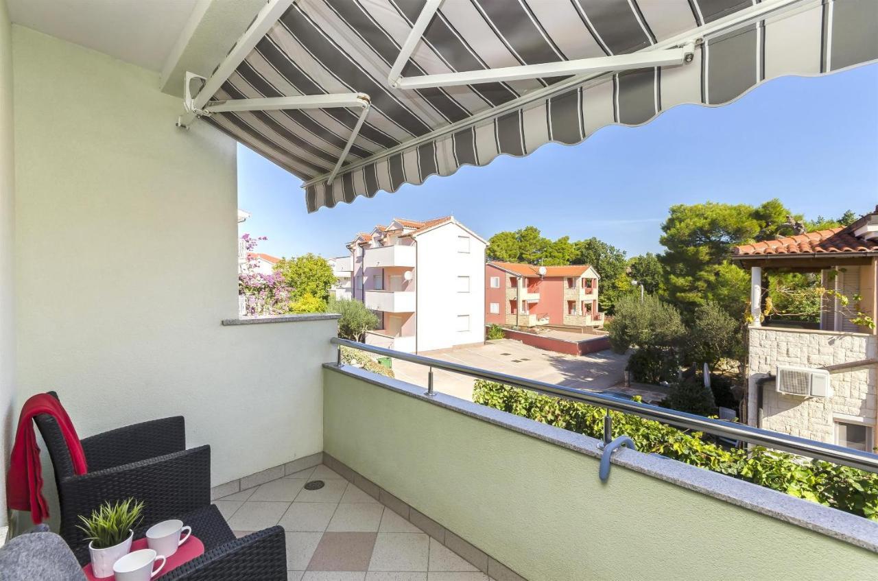 Apartment Mare Srima Exterior photo
