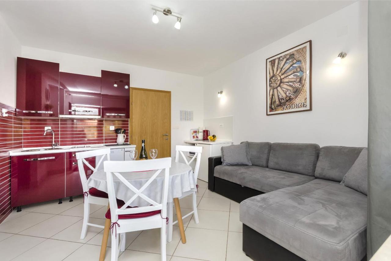 Apartment Mare Srima Exterior photo
